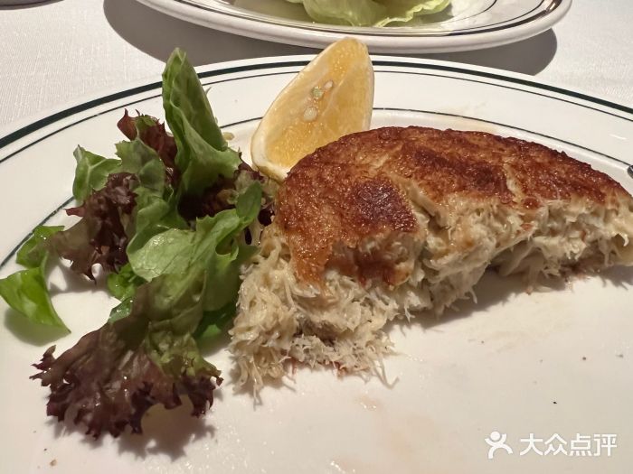 Wolfgang’s Steakhouse 沃夫冈牛排馆(上海白玉兰广场店)招牌蟹肉饼图片