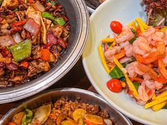 -老滇山寨•云南特色菜•地方菜•民族风情歌舞表演(金碧店)