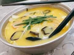 -汤小云火锅米线(钻汇广场店)