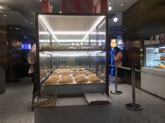 面包甜点陈列柜-奈雪的茶(湖滨银泰in77C区PRO店)