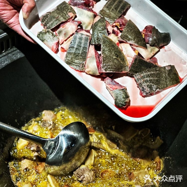 💥风靡长沙的地道柴火鸡，烟火气十足