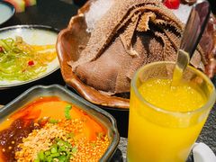 -湊湊火锅·茶憩(新中关购物中心店)