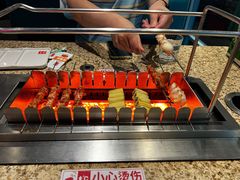 现穿羊肉串-丰茂烤串(六里桥店)