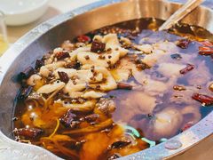 水煮份鱼-鑫巴蜀小镇 · 水煮鱼专研店(玉桥店)