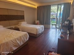 -三亚亚龙湾雅高美爵酒店
