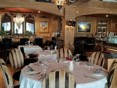 -火车头法国西餐厅