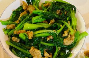 Pork Lard Crumbs with Chinese Cabbage