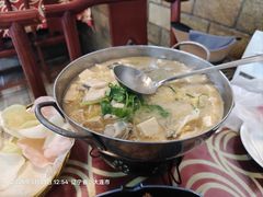 酸菜海蛎子五花肉炖豆腐锅-大梁骨头馆·酱骨老菜(友好店)