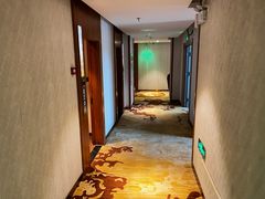 -缦咖电竞酒店(北京鸟巢红军营地铁站店)