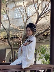 -一揽芳华汉服旗袍体验馆(拙政园店)