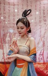 -爱的化妆工作室(雅地天际店)