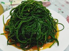 凉拌沙葱-清真·伊清阁餐厅
