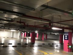 -龙美术馆西岸馆-停车场