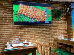 大堂-三个大叔烤羊肉串·炭炉砂锅菜(西三旗店)