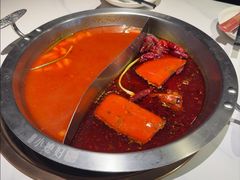 -小媳妇重庆火锅(杉杉普陀天地店)