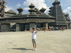 -多彩贵州城极地海洋世界