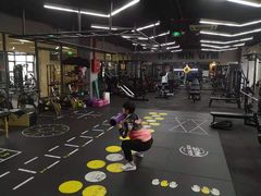 -豪思成DK健身私教连锁(凯乐国际店)