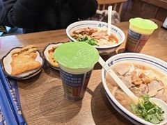 -鑫花溪牛肉米粉(景德路店)