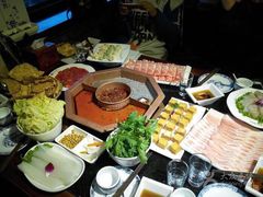 -陆派巴倒烫火锅(城东店)