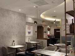 大堂-必胜客(东三路店)