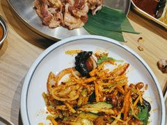 -青瓦餐厅·生鱼片·韩园烤肉(西塔店)