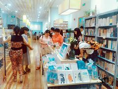 超高的人气-猫的天空之城概念书店(印象城购物中心店)