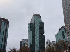 -上海尚嘉中心