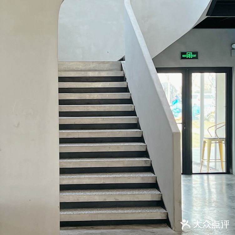 【扬州】｜极具艺术展氛围的西餐厅