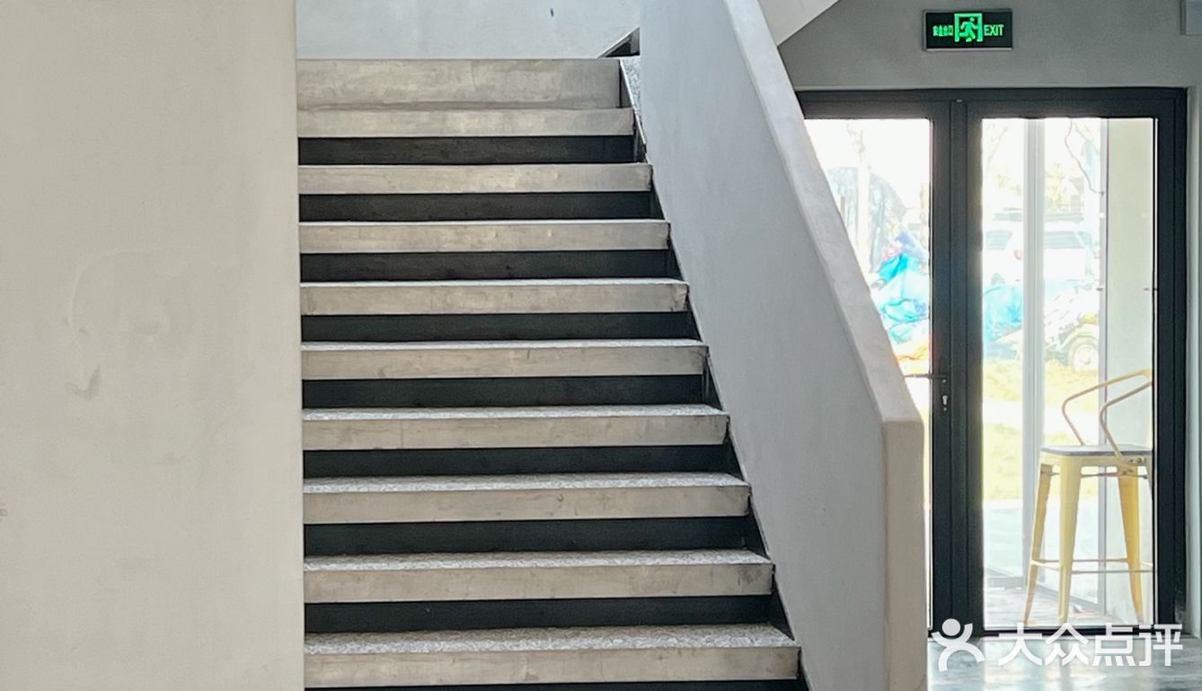 【扬州】｜极具艺术展氛围的西餐厅