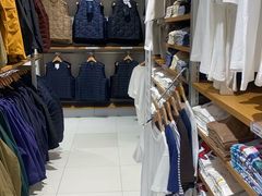 -优衣库(上海金桥国际商业广场店)