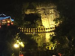 -屋顶顶城市·江景酒店-客房部