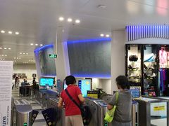 -冰纷万象滑冰场(深圳万象城店)