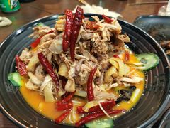 -陈老斯呼尔嗨吃烧烤(科巷店)