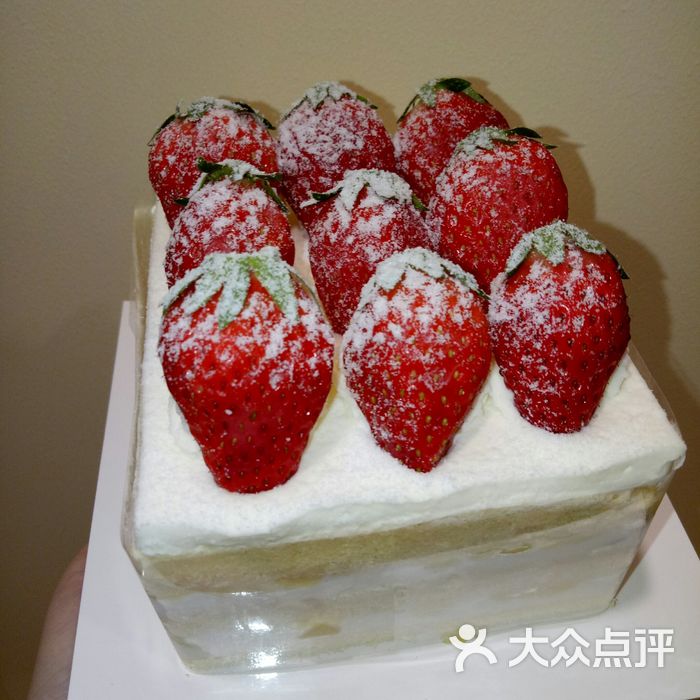 touch bread泰奇面包白雪鲜莓蛋糕图片-北京面包甜点-大众点评网