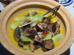 腊猪脚煨莴笋-老萍巷莲花血鸭·萍乡地标江西菜(步行街店)