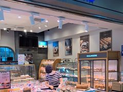-巴黎贝甜(宜山路店)