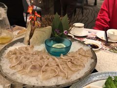 加拿大象拔蚌-顺轩海鲜火锅酒家