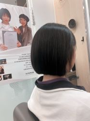 -首脑美发沙龙