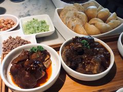 -左庭右院鲜牛肉火锅(浦江欢乐颂店)