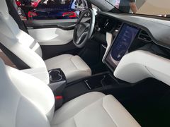 -TESLA 特斯拉(上海太古汇体验店)