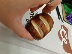 迷你脆肠碱水包-Seesaw Coffee(上海尚悦湾店)
