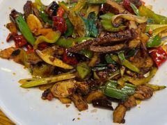 火爆牛肚-柴窝堡22号辣子鸡·传承新疆菜