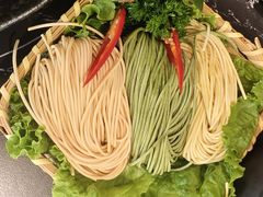 -湊湊火锅·茶憩(颐堤港店)