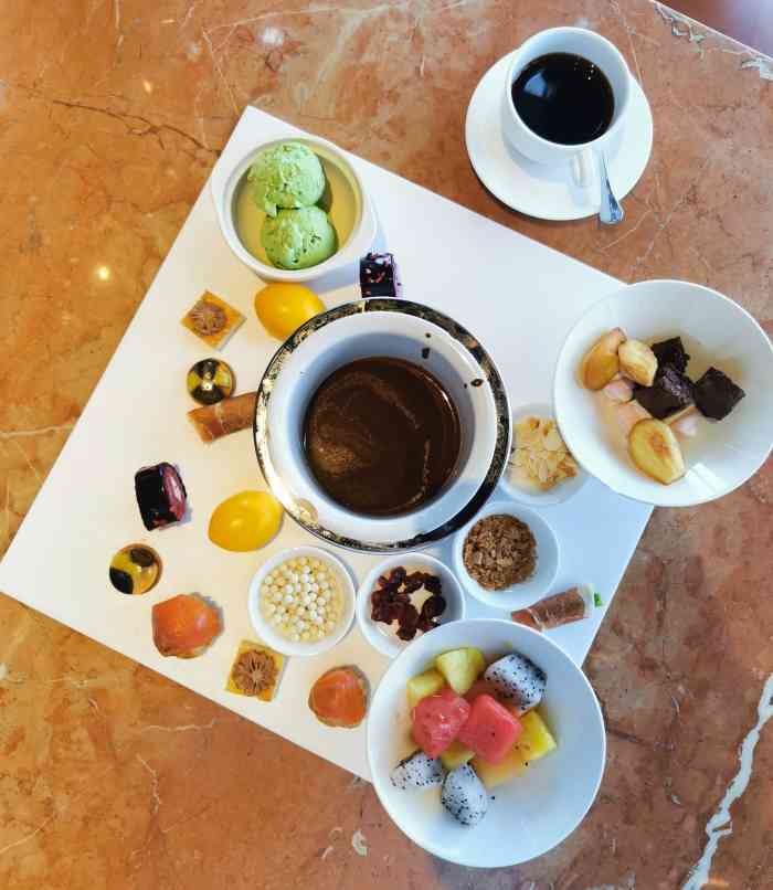 金茂君悦·九重天 cloud 9 tapas&bar