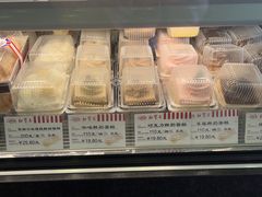 -红宝石·鲜奶小方·海派西点房(控江店)