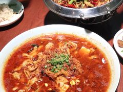 -川人百味·水煮活鱼(赛罕万达店)