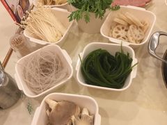 -一席地·本地鸡窝·杭帮鸡火锅(萧山银隆百货店)