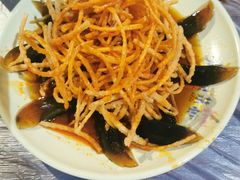 皮蛋拌馓子-靓靓蒸虾(中山公园店)