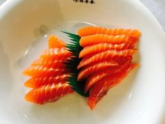-云顶旋转自助景观餐厅