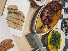 -八府香鸭·啫啫煲(华山路店)